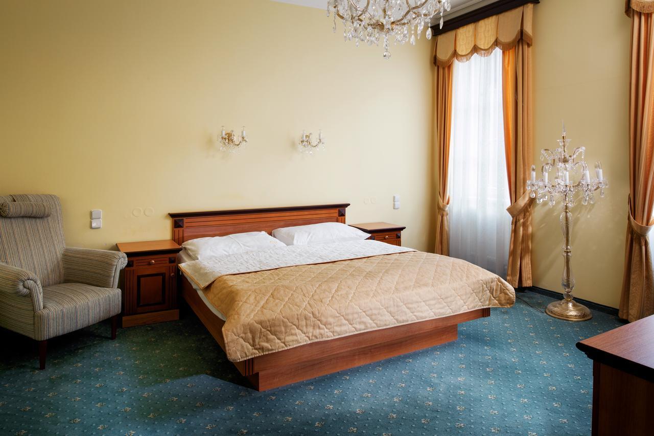 Lazensky Hotel Moskevsky Dvur Karlovy Vary Dış mekan fotoğraf