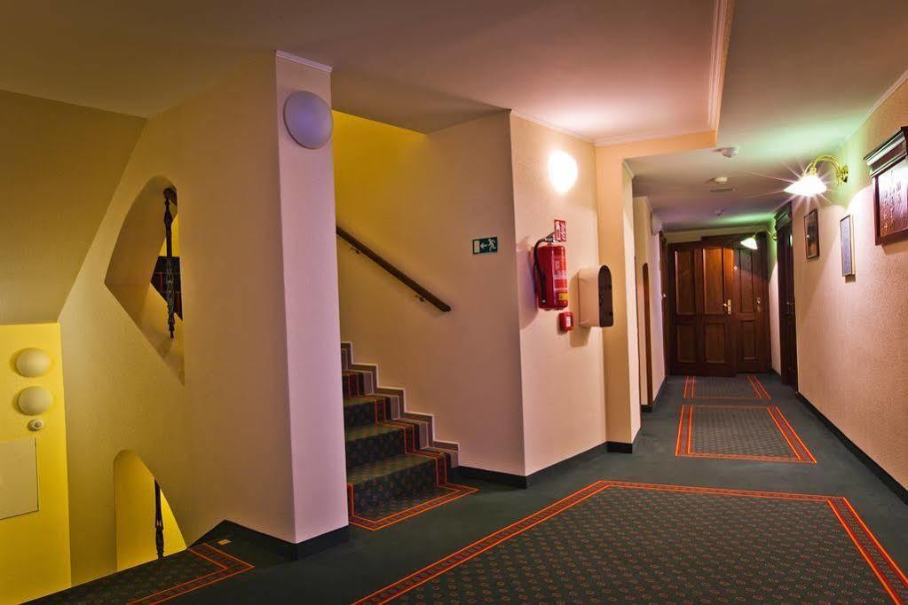 Lazensky Hotel Moskevsky Dvur Karlovy Vary Dış mekan fotoğraf